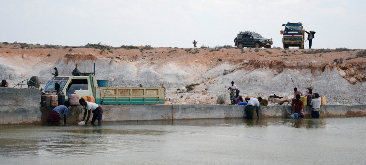 La explotación insostenible de arena destruye ríos y mares