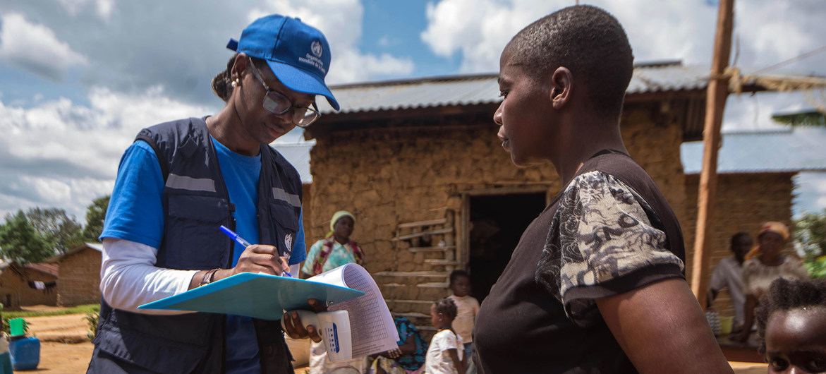 Héroes de la vida real: la doctora haitiana que lucha contra el ébola y el COVID en África