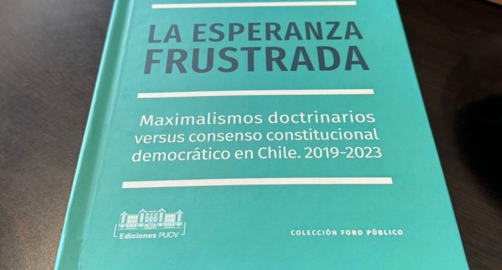 El Mercurio de Valparaíso destaca libro "La esperanza frustrada"